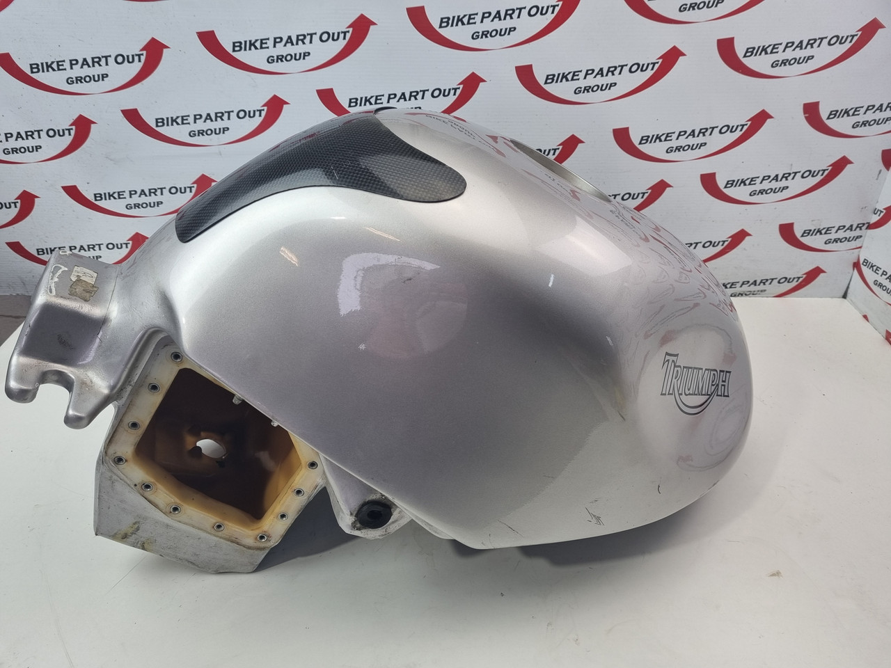 Fuel petrol tank Triumph Sprint ST 955i T2400538-MH - Bike Part Out