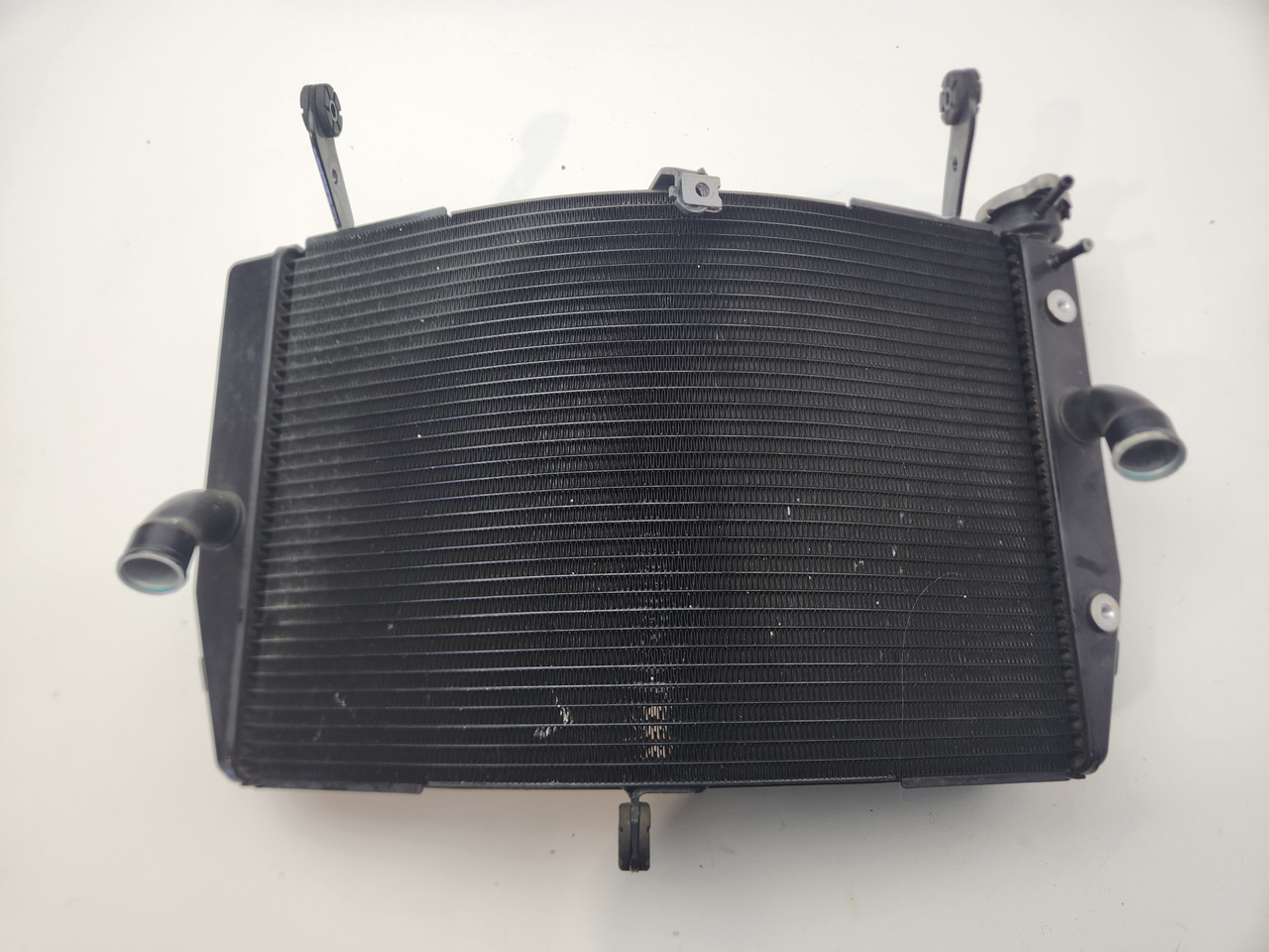 victorys Radiator Suzuki GSXS1000 16-19 17710-04K00 - Bike Part Out