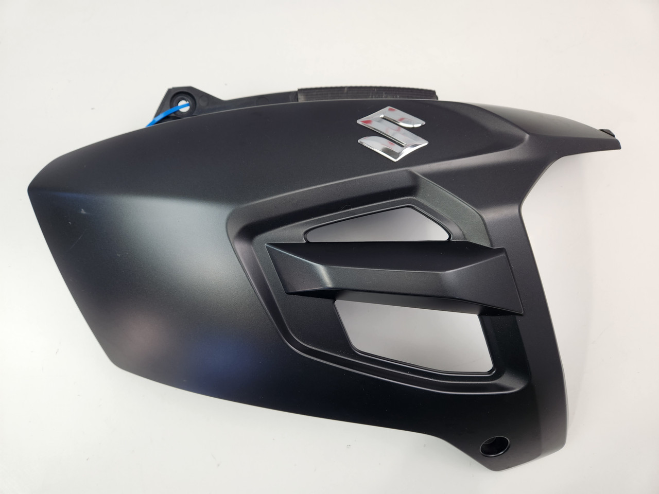 LH Fuel Tank Side Cover Suzuki DL1000 14-16 44181-31J01-YKV - Bike