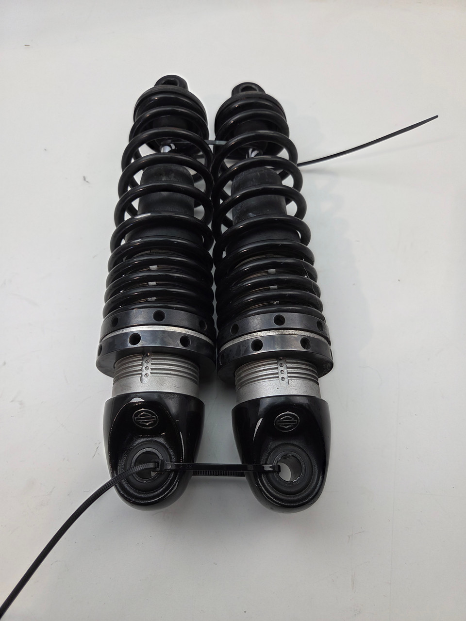 Rear Shocks Harley Davidson Sportster XL 1200 883 48 Iron 54000088