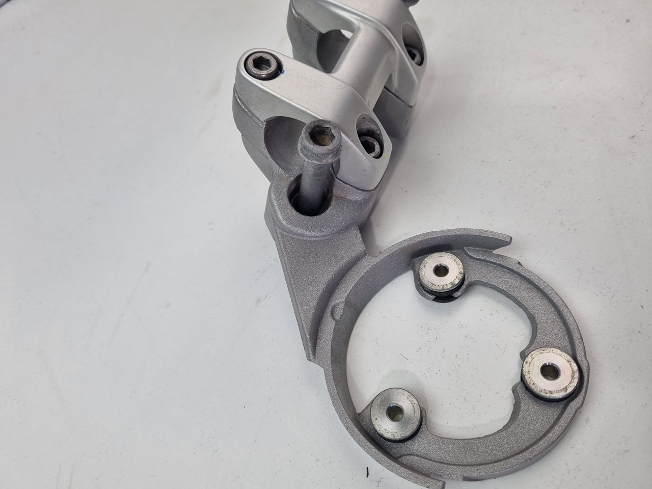 の Bar clamps Risers Speedo mount bracket Ducati Scrambler 800