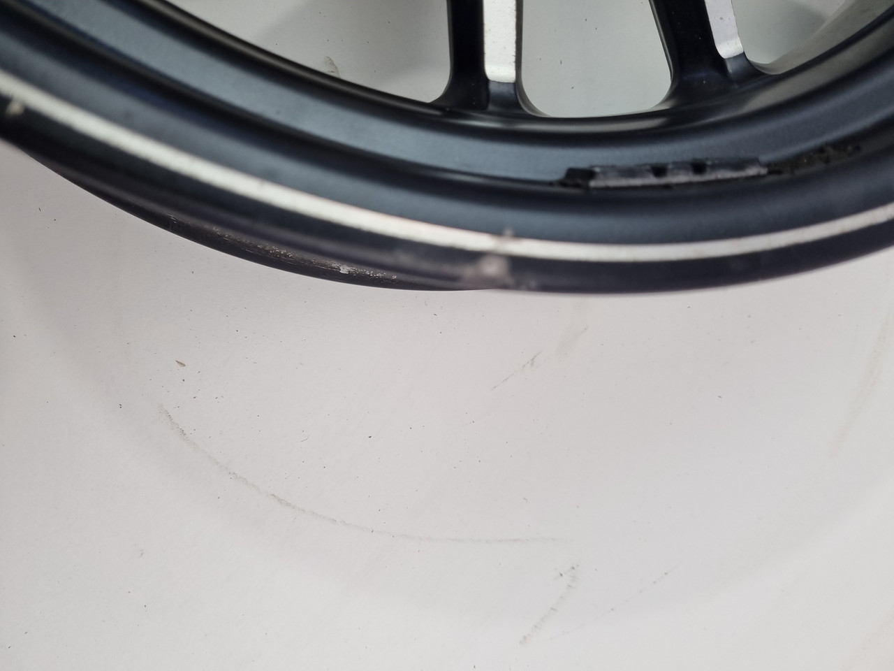 【fat】 Rear Wheel 17x4.5 Harley Davidson Dyna Street bob limited 06-17