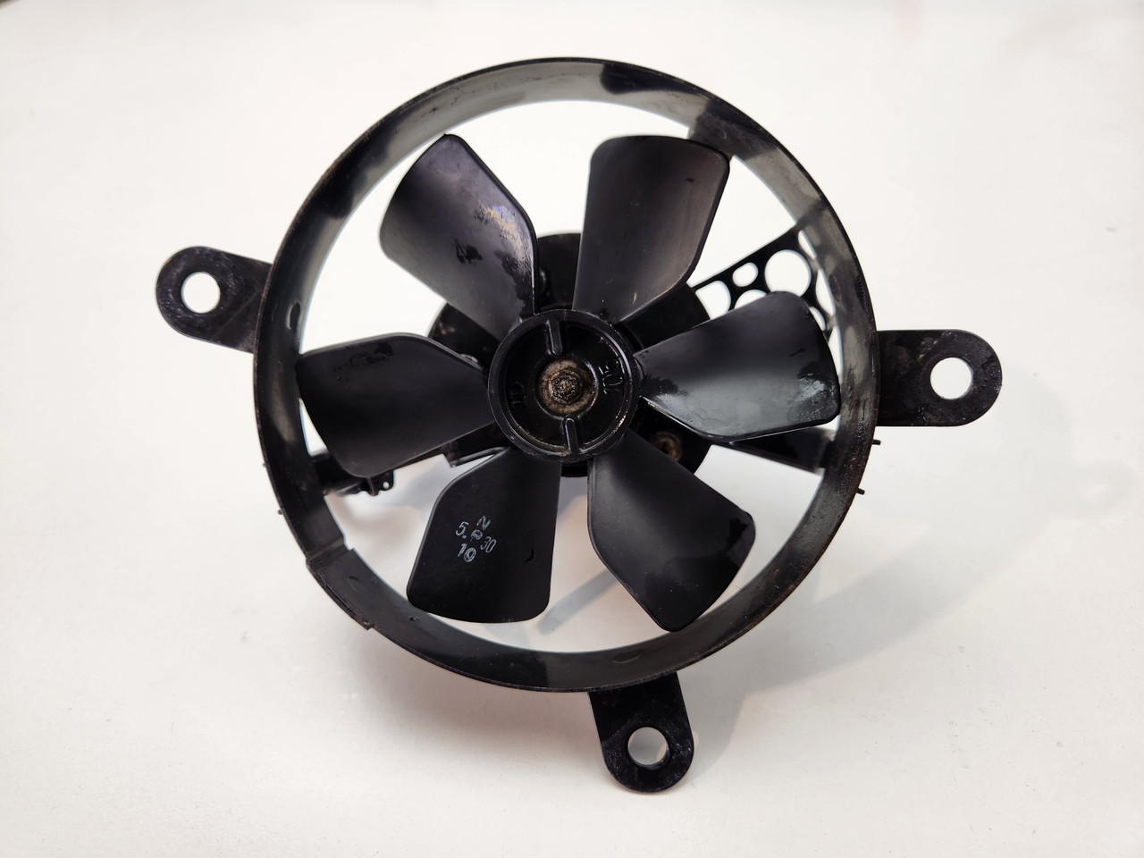 Radiator fan DRZ400 DRZ 400 SM S 17800-29F01 - Bike Part Out
