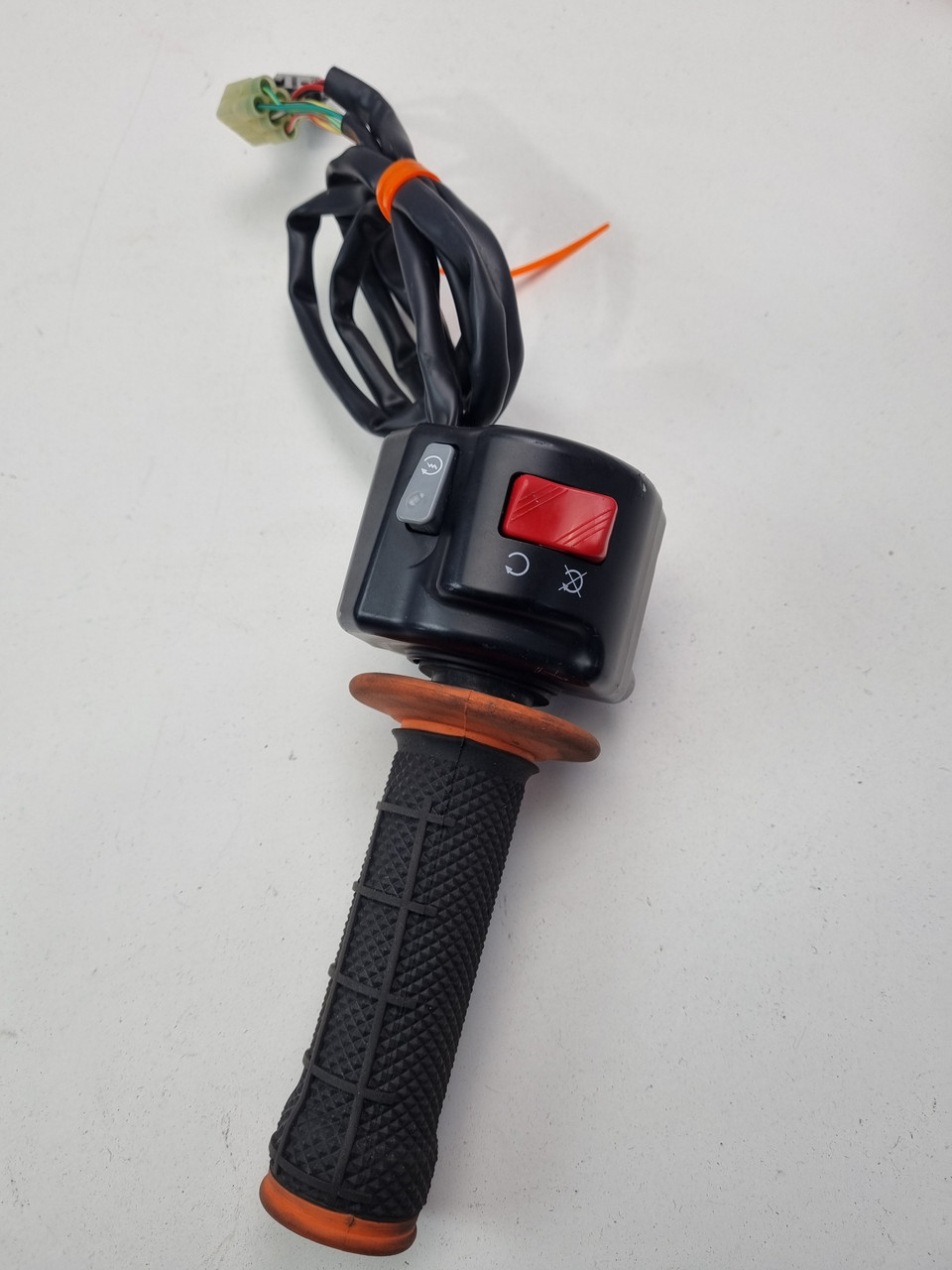 デューク RH Switch Throttle E Gas KTM 690 Enduro R 22-24 SMC Husqvarna 701