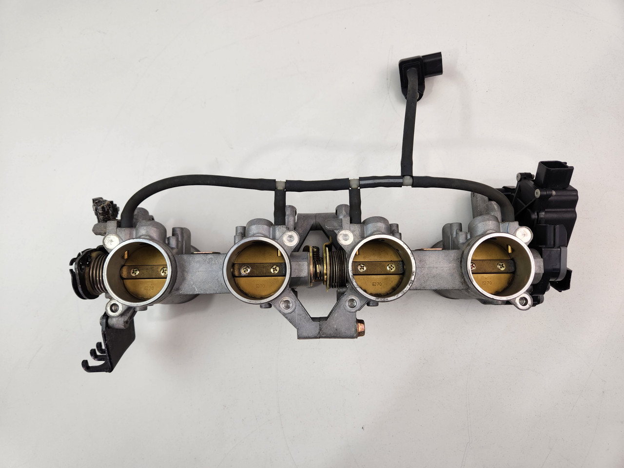 Throttle Body Suzuki GSXR600 04-05 13405-29G01 - Bike Part Out