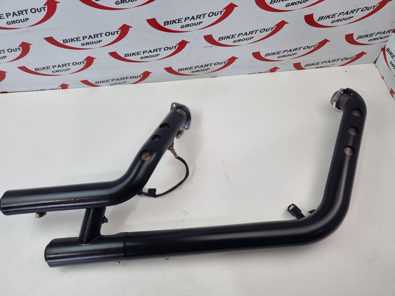 Exhaust header pipes heat shields Harley Davidson M8 Softail
