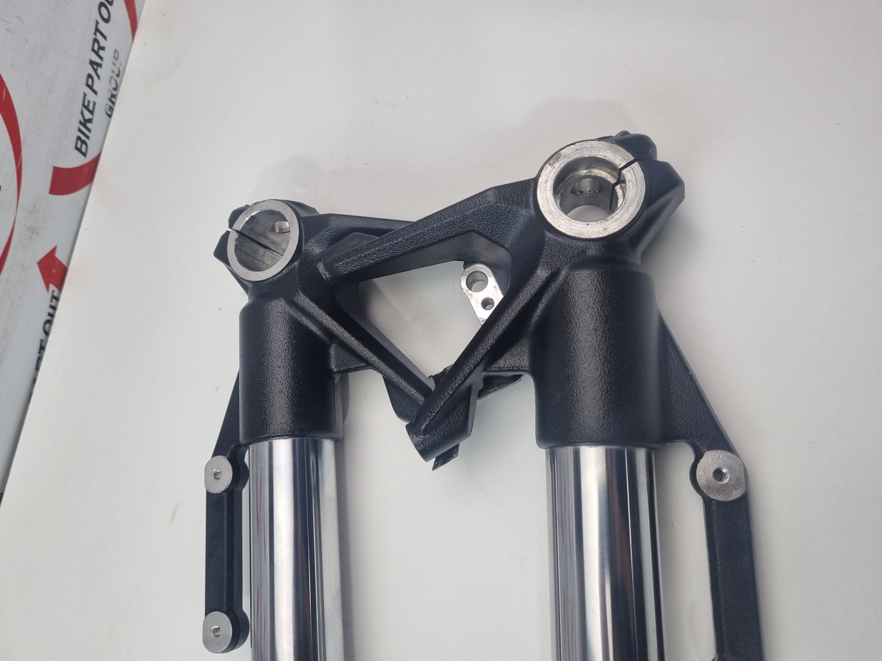 Front forks Ducati Scrambler 1100 18-19 34420911B - Bike Part Out