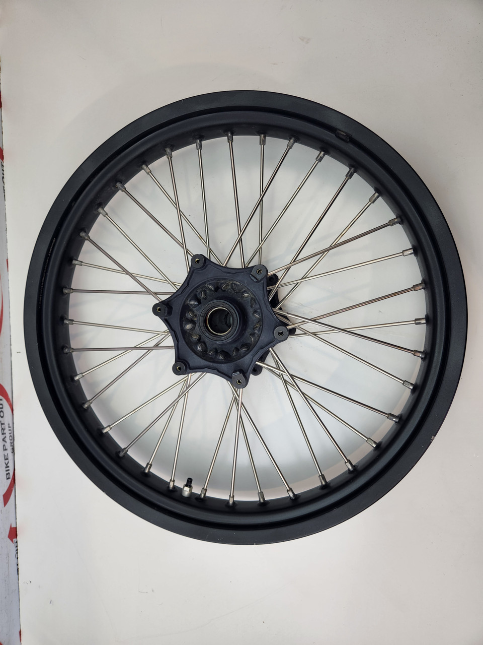 Front Wheel Husqvarna Norden 901 22-24 63709001044C1 - Bike