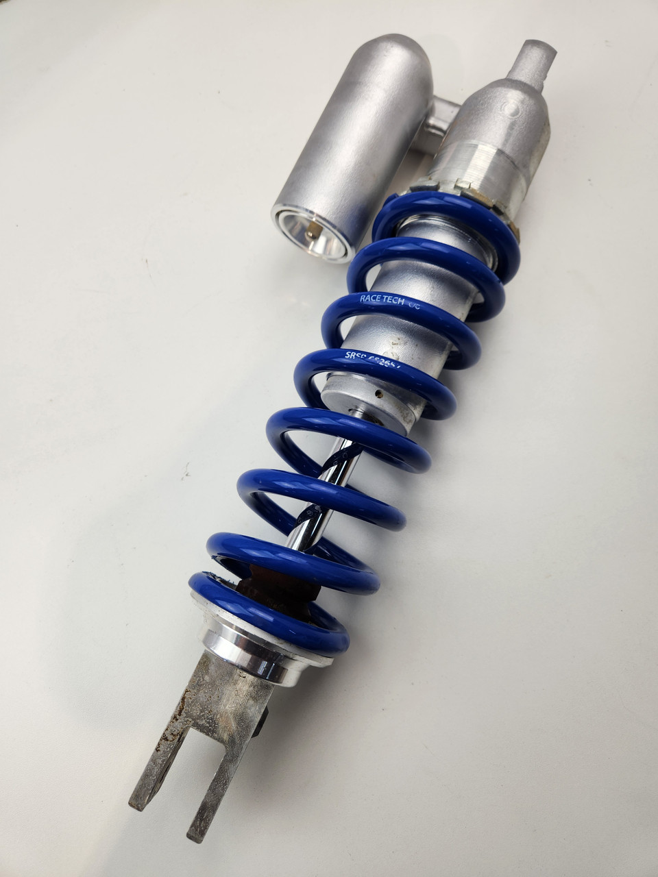 Rear Shock Suzuki DRZ400 DRZ 400 E 62100-29FT1-YKS RT - Bike Part Out