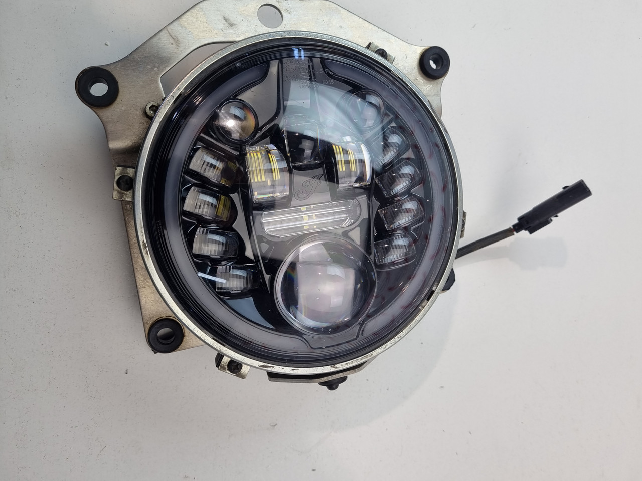 Headlight INTL LED Indian Chieftain Challenger Elite 22-24 Pursuit
