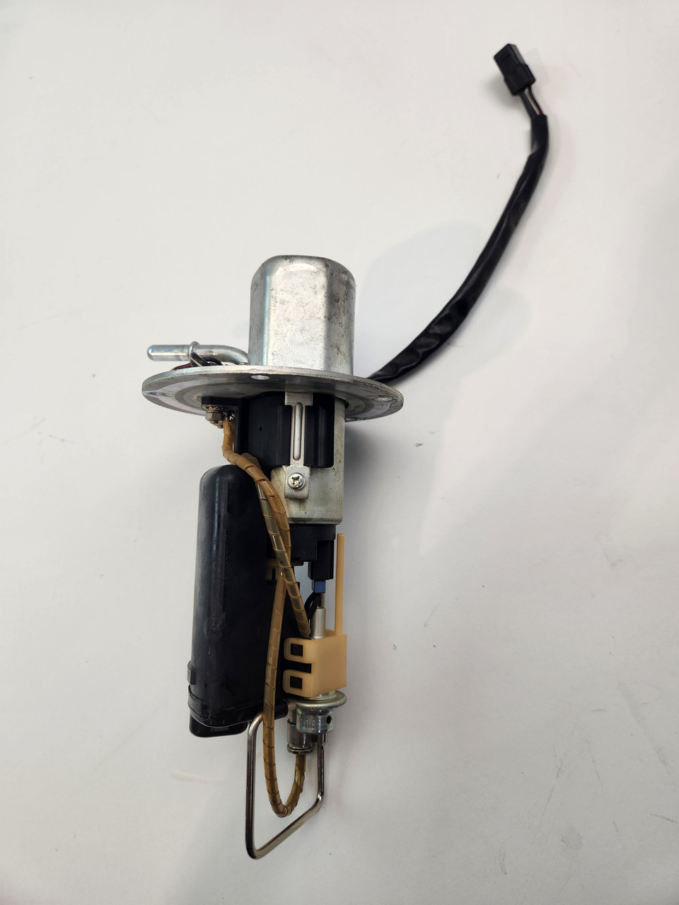 Fuel Pump Kawasaki Ninja ZX10R 04-05 49040-0809 - Bike Part Out