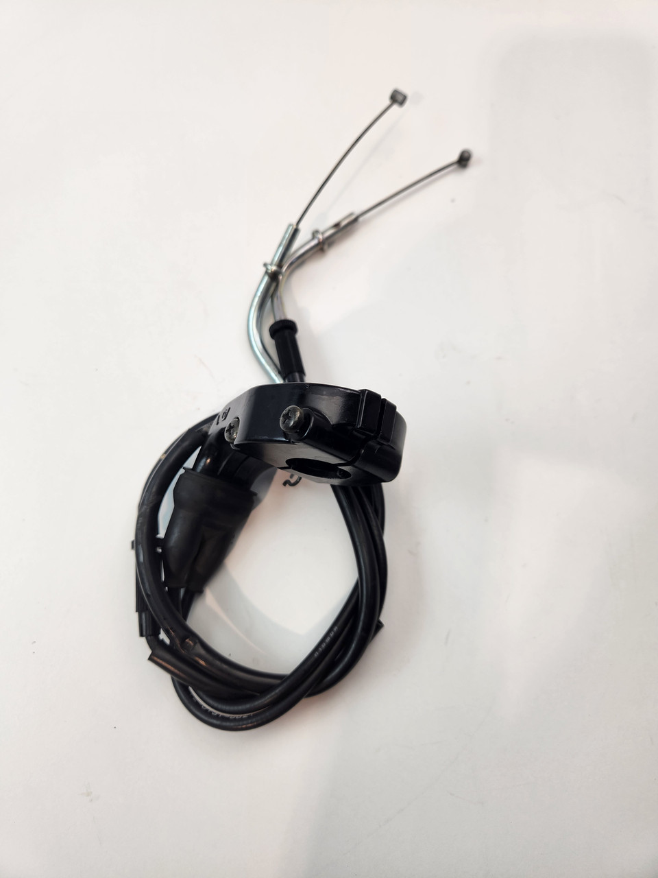 Throttle Cables Kawasaki Ninja ZX10R 04-05 54012-0131 - Bike Part Out
