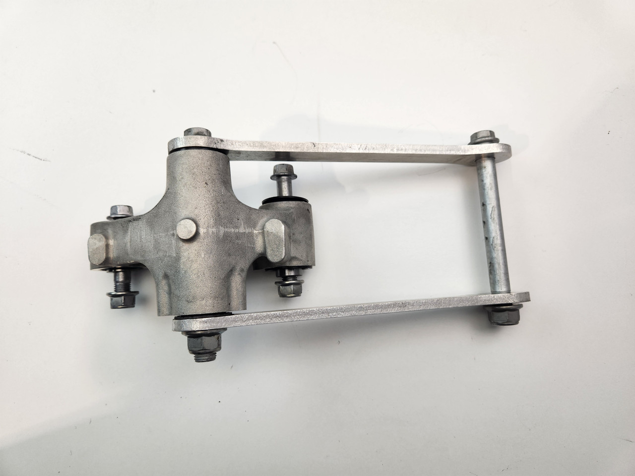 Rear Linkage Kawasaki Ninja ZX10R 04-05 39007-0003 - Bike Part Out