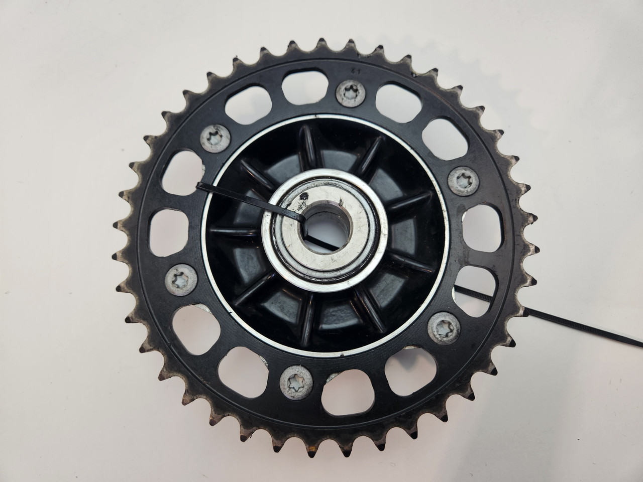 Rear Sprocket 41T Carrier Cush Drive 890 Duke R 20-23