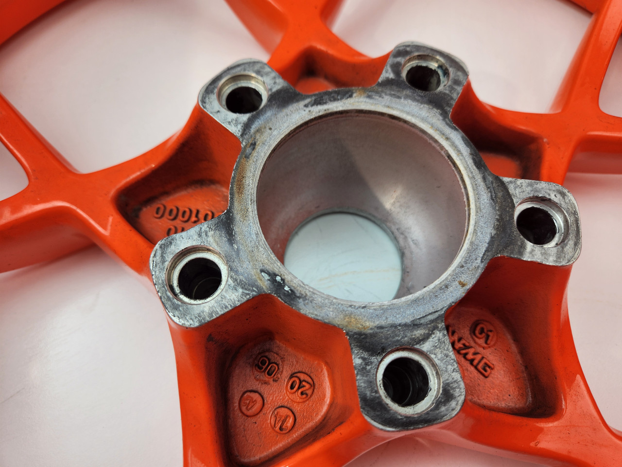 Rear Wheel KTM 1290 Super Duke GT 21-22 61610001000EB - Bike Part Out