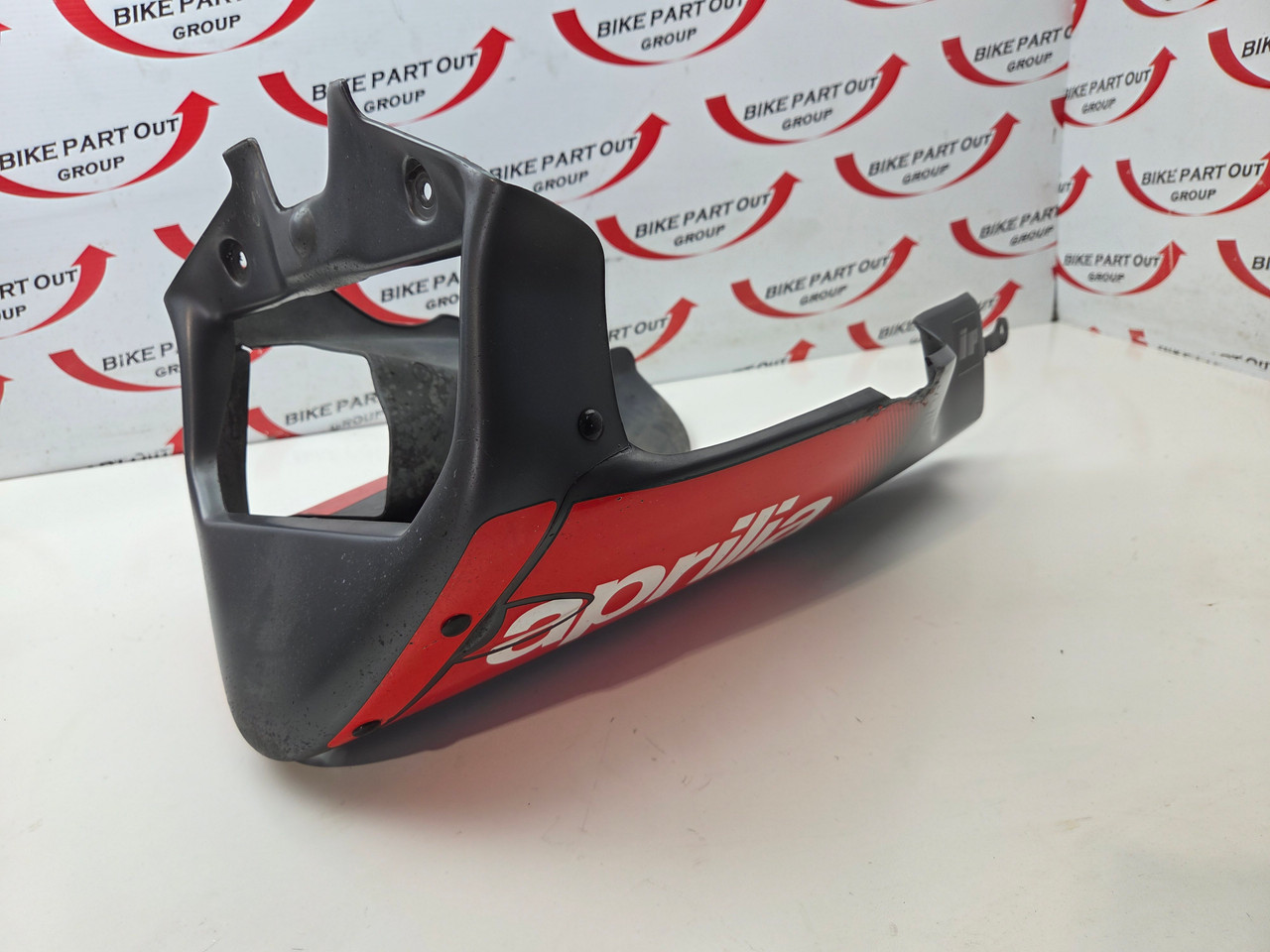 Bellypan Aprilia Tuono 1000 R V2 02-05 AP8178246 - Bike Part Out