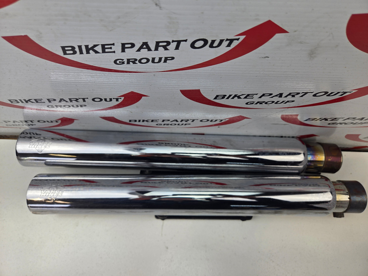 、 Vance & Hines exhaust muffler slip on Straight shots Harley