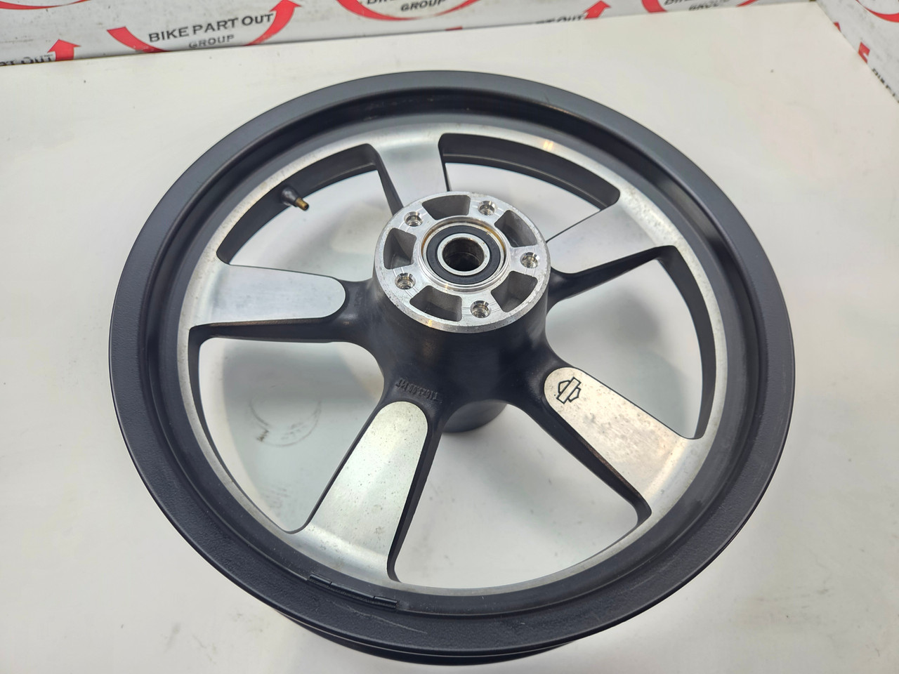 Rear wheel 16x3 Harley Davidson Sportster XL 1200 883 Custom 11-16