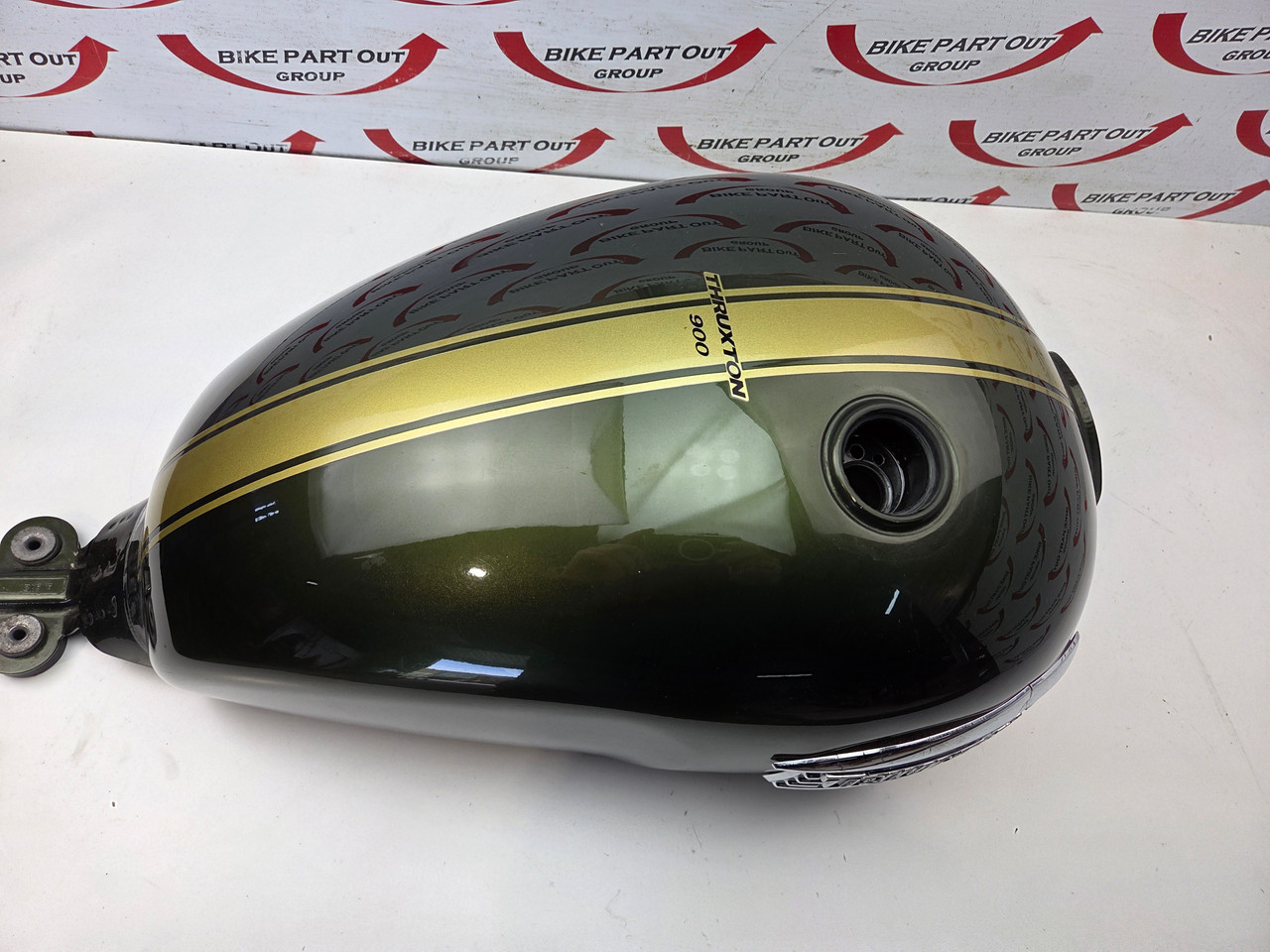 TRIUMPH 16 17 2016 2017 STREET TWIN FUEL GAS PETROL TANK CELL