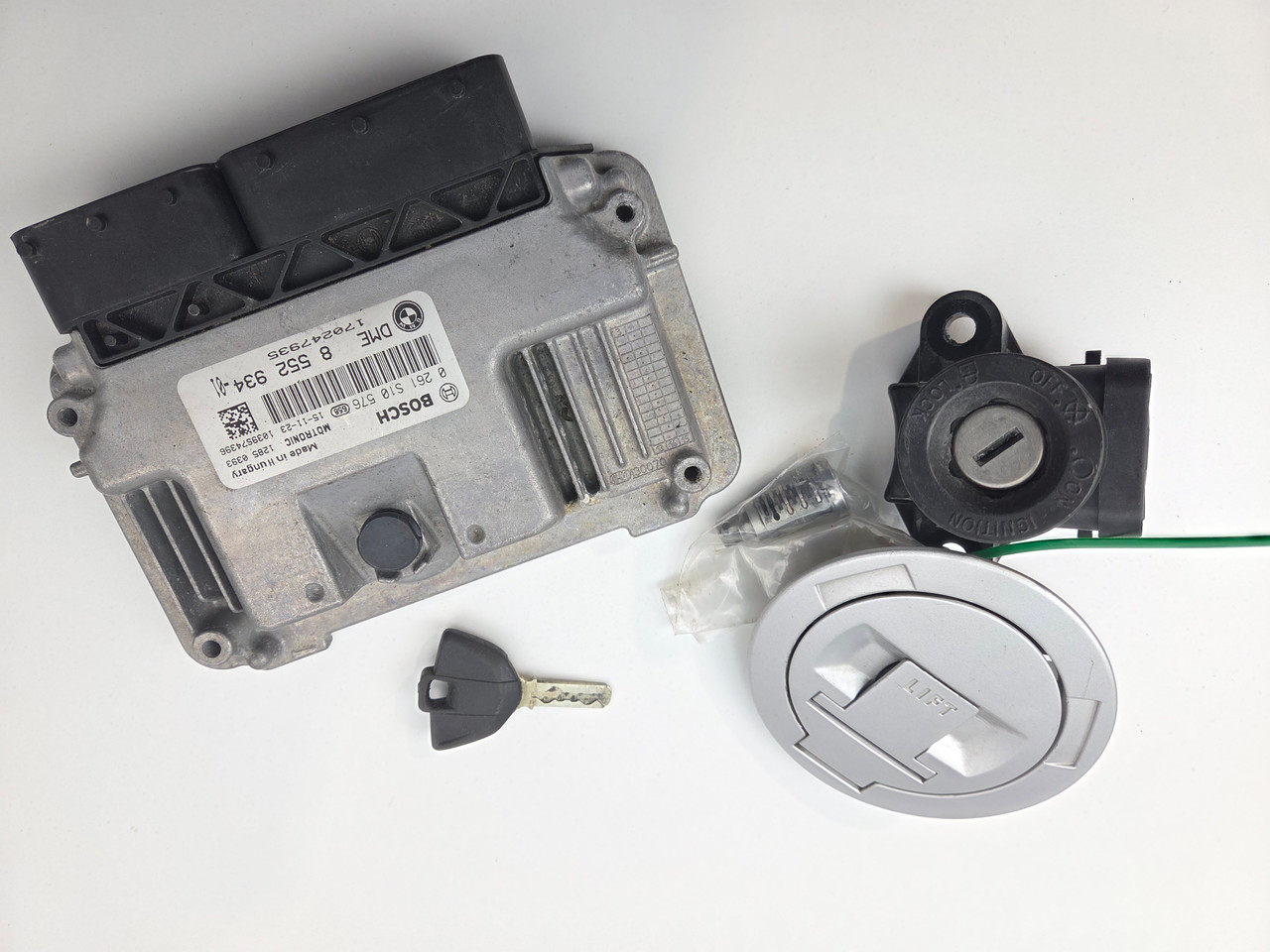 B Coded Ignition Switch fuel cap key CDI ECU BMW S1000R 13-16 K47
