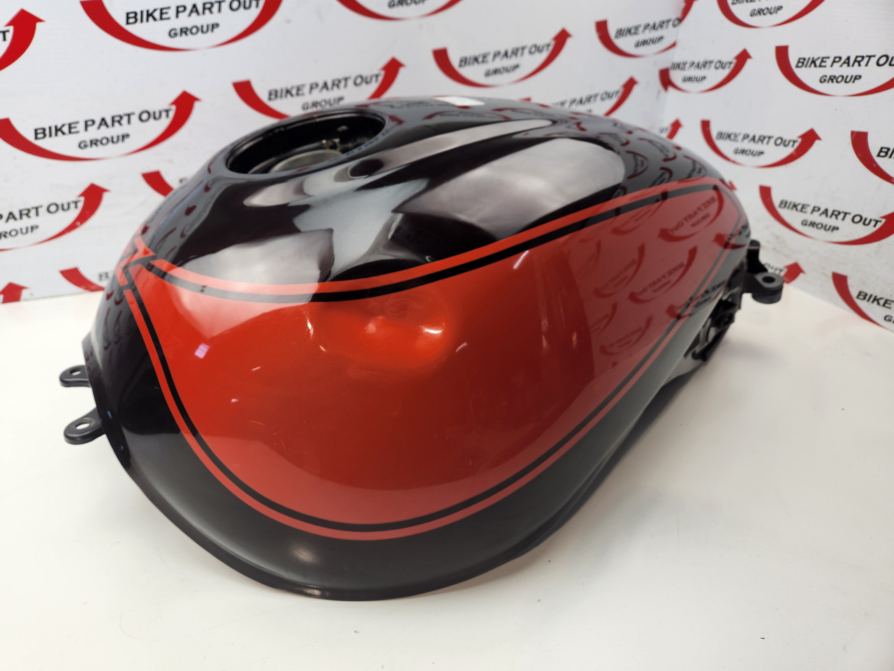 Fuel Tank Kawasaki Z900 RS Cafe 18-19 51090-5279-36S - Bike Part Out