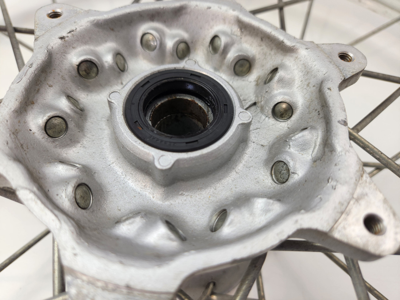 Front Wheel Suzuki DRZ400 DRZ 400 S E 55311-29F00 - Bike Part Out