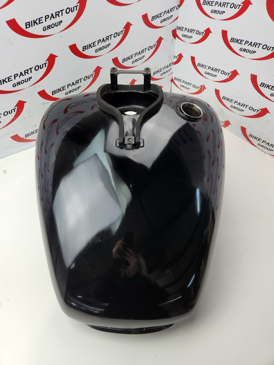 Fuel Tank Yamaha XVS650 Vstar Custom 13-18 4TR-Y2410-V1-W3 - Bike