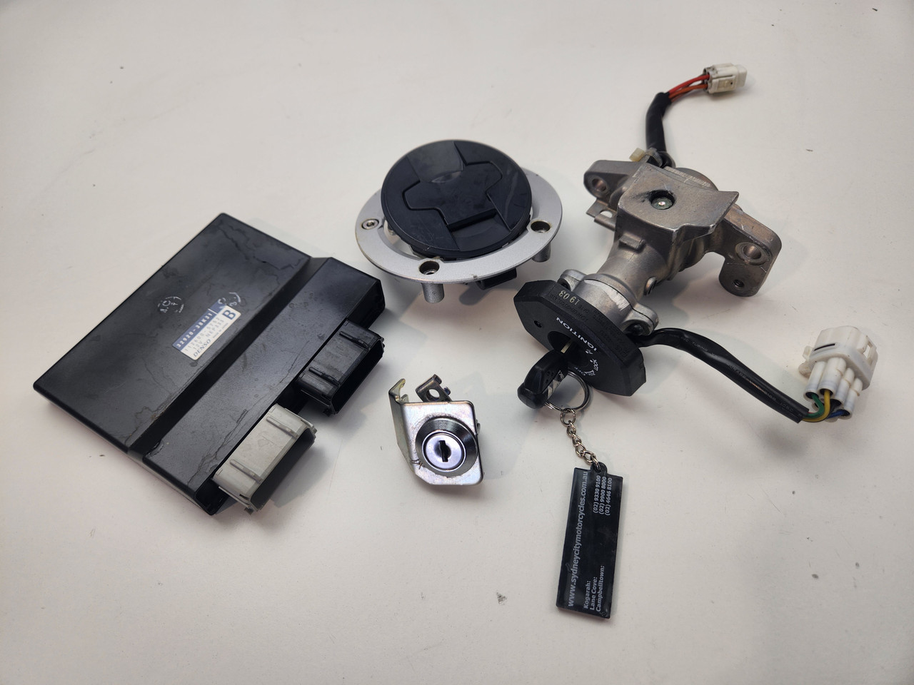 Ignition Lock Key Set CDI Suzuki GSXS1000 18-19 37101-04861 - Bike