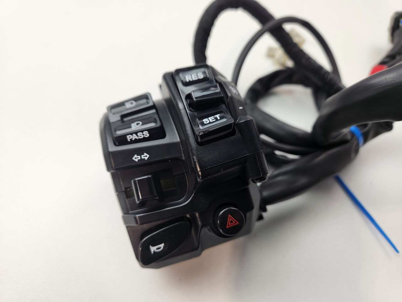 LH Switch Yamaha MT09 18-20 Tracer 18-19 B1J-83954-11 - Bike Part Out
