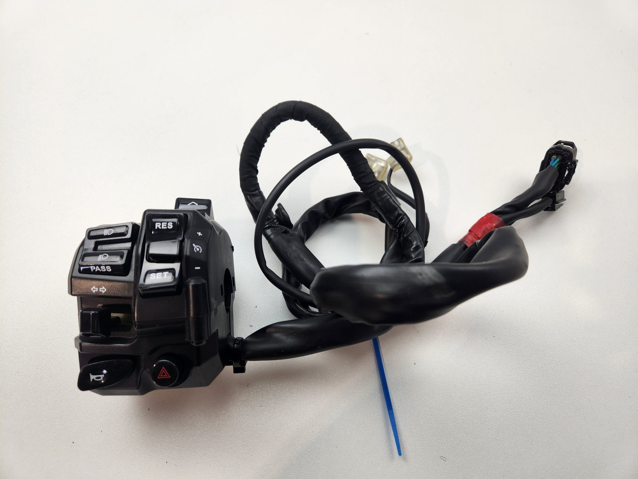 LH Switch Yamaha MT09 18-20 Tracer 18-19 B1J-83954-11 - Bike Part Out