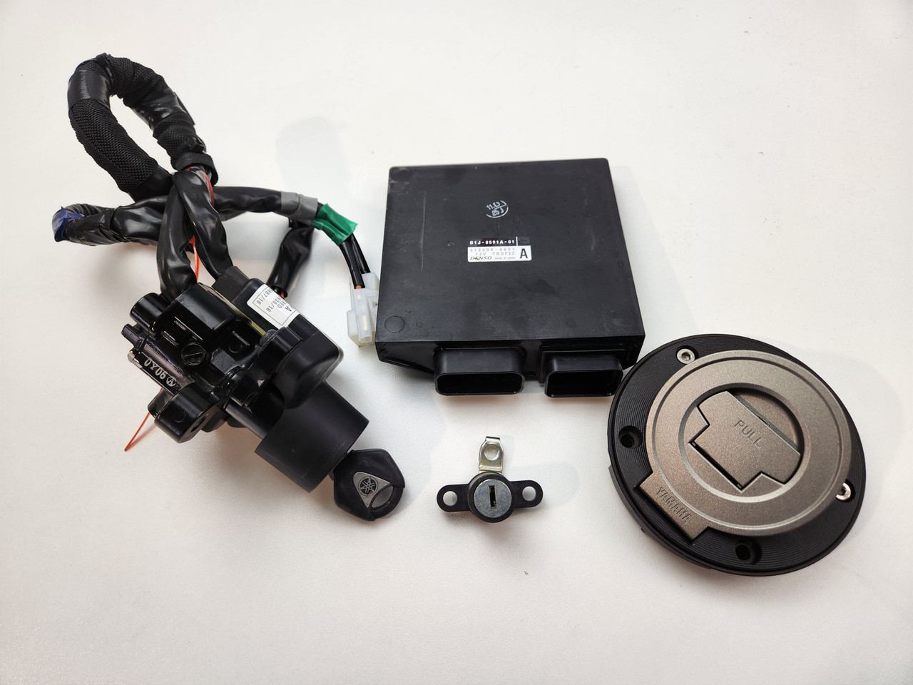 CDI ECU Ignition Lock Key Set Yamaha MT09 Tracer 18-20 B1J-W8250