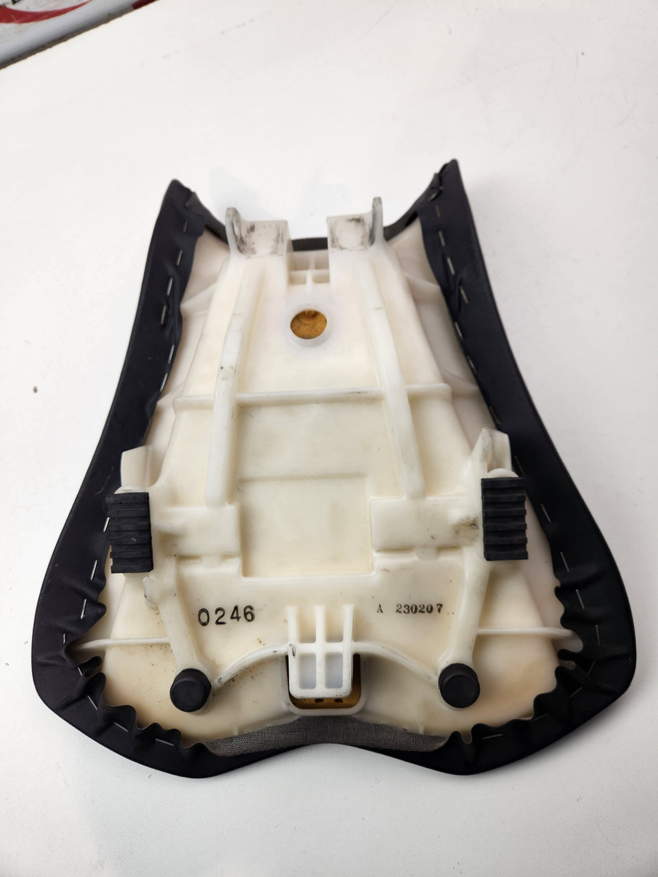 Seat Kawasaki Ninja ZX6R ZX600 09-20 53066-0246-MA - Bike Part Out