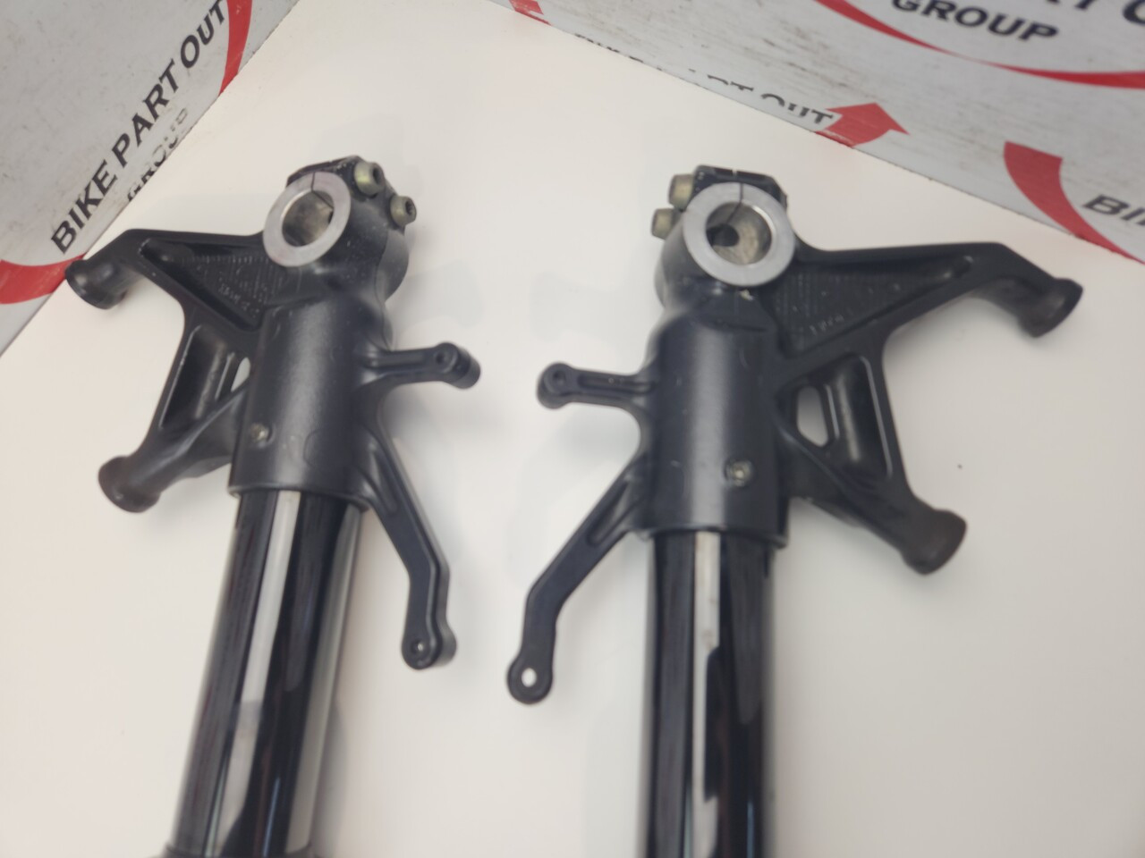 Front Forks Kawasaki Ninja ZX10 ZX10R 06-07 44071-0395 - Bike Part Out