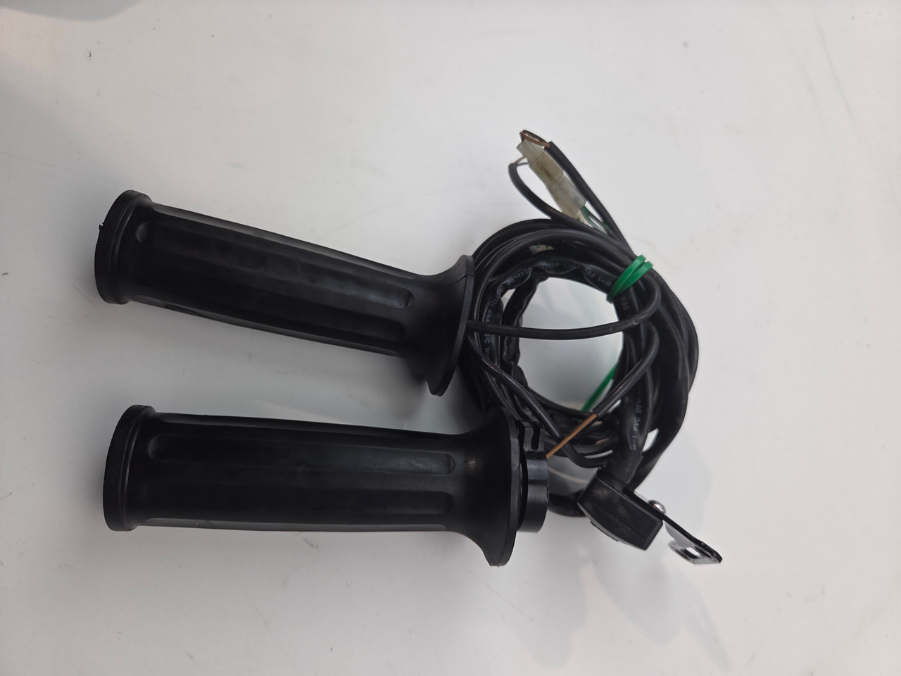 Heated grip kit Triumph Street Triple 675 R 660 13-16 A9638090