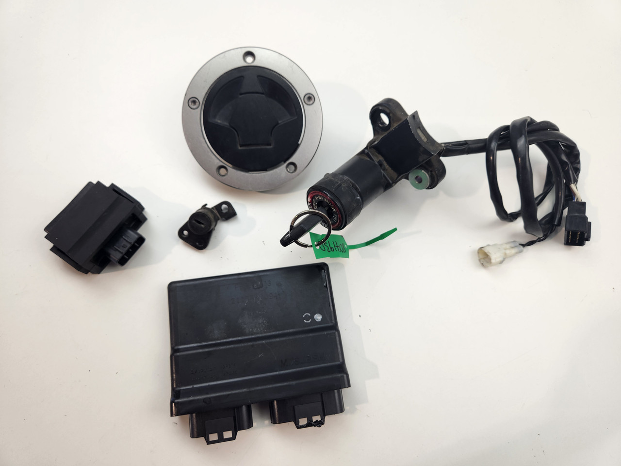 CDI ECU Ignition Lock Key Set Kawasaki Ninja ZX10 ZX10R 06-07