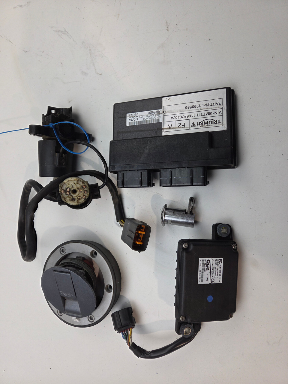 Coded ignition switch (damage ) lock key CDI immobiliser Triumph