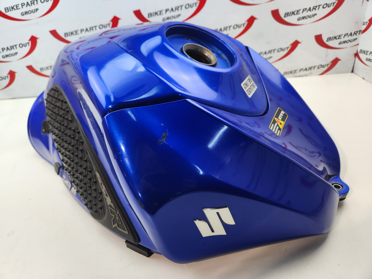 Fuel Tank Suzuki GSXR600 GSXR750 06-07 44100-01H00-YKY - Bike Part Out
