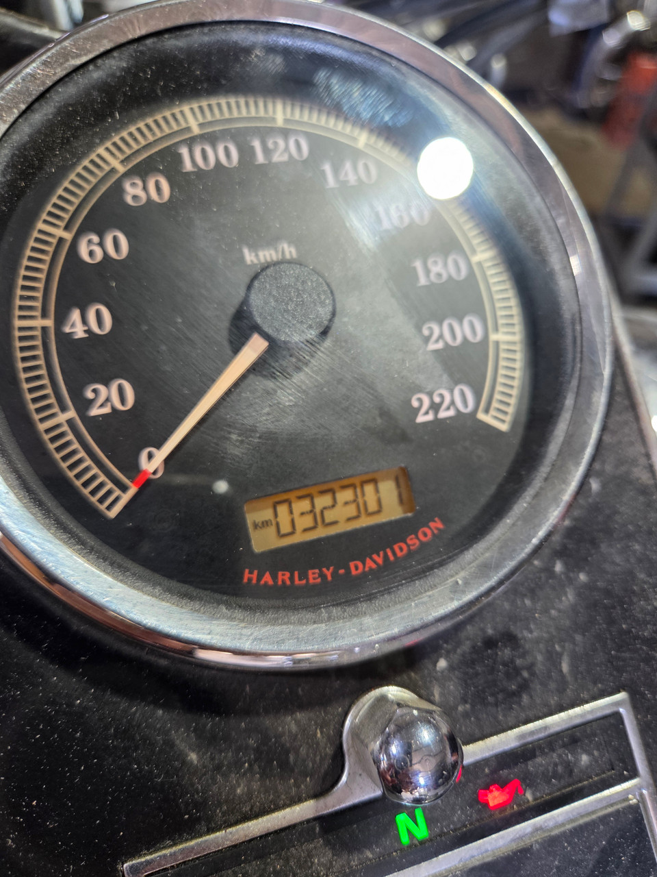 Speedo Speedometer kph Harley Davidson Softail 11-17 67197-11A