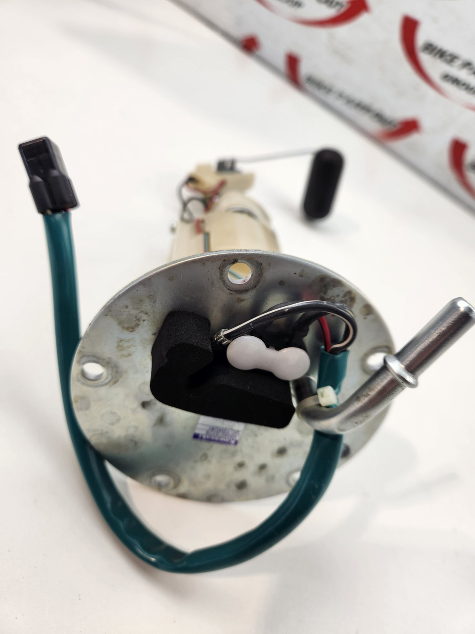 Fuel Pump Kawasaki Ninja ZX636 ZX6R 19-25 49040-0779 - Bike Part Out