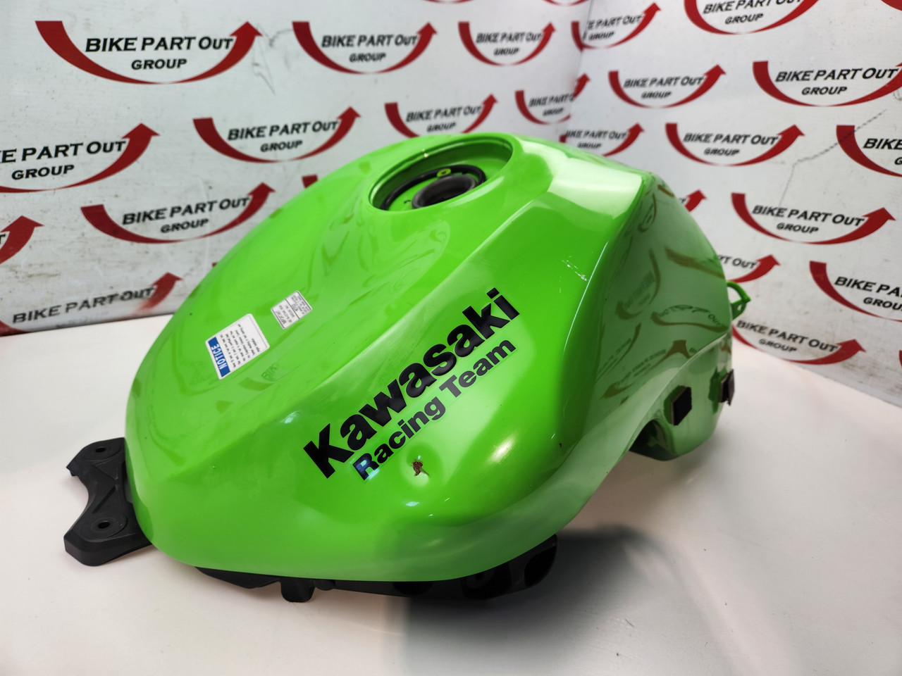 たーたん Fuel Tank Kawasaki Ninja ZX636 ZX6R 21-25 51092-5217-777 - Bike