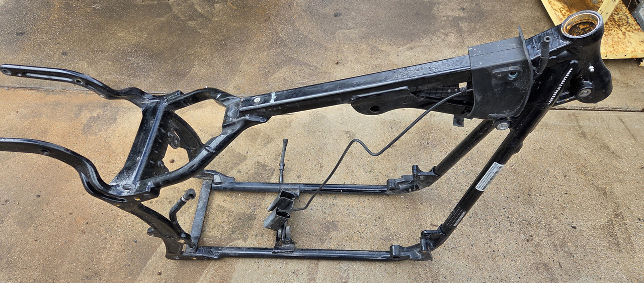 Frame Chassis Clear title AU Harley Davidson Softail 00-07 47008