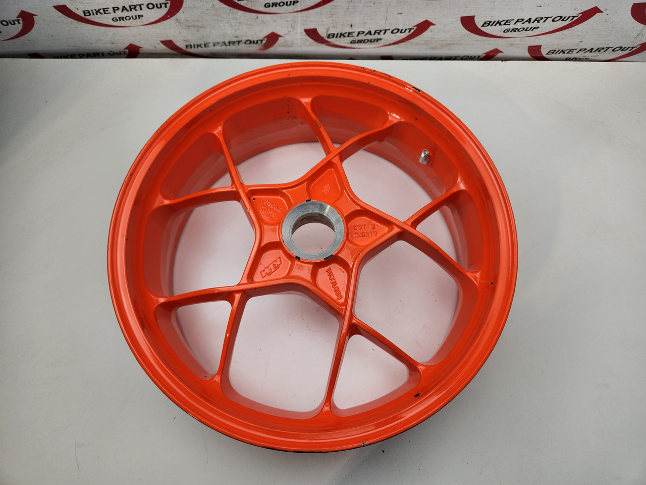 Rear Wheel KTM 1290 Super Duke R 14-18 6161000100030 - Bike Part Out