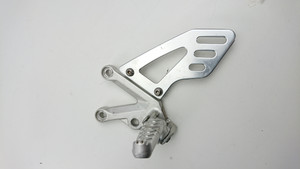 LH Footpeg mount  bracket Aprilia RSV4 RSV 4 RSV2 1000 04-16 AP8146502