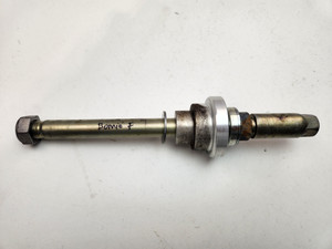Front axle OEM Triumph Bonneville T100 Thruxton Scrambler EFI Carb T2000056