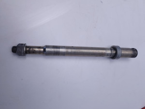 Front axle  Harley Davidson Softail Fat Boy Heritage Slim Lo Deluxe standard 07-17 41545-07A Front axle  Harley Davidson Softail Fat Boy Heritage Slim Lo Deluxe standard 07-17 41545-07A