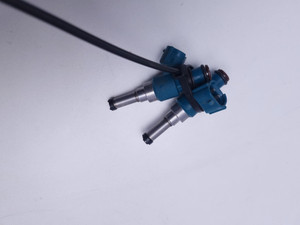 OEM Fuel injector pair Yamaha XTZ690 XTZ 690 Z Tenere 700 XSR MT07  1WS-13761-00