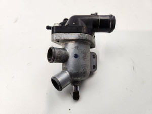 Thermostat Housing fill pipe Suzuki Bandit GSX1250 GSF1250 GSX650 F 17662-18H00