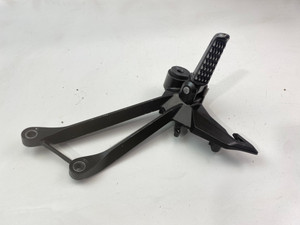 RH Pillion peg and mount Kawasaki Z1000 ZR1000 10-18 Ninja