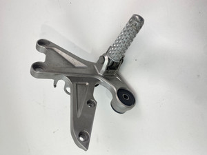 RH foot peg and mount CBR1000RR CBR 1000 RR RA 14-19 50600-MGP-D60