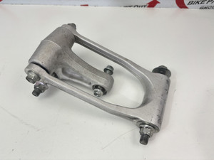 Rear linkage Suzuki GSXR600 GSXR750 08-10  62601-01871